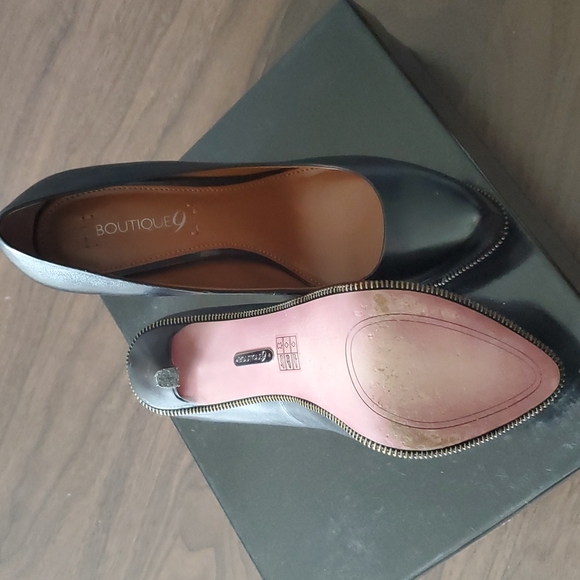 Zipper Black Boutique 9 Heels - Picture 2 of 4